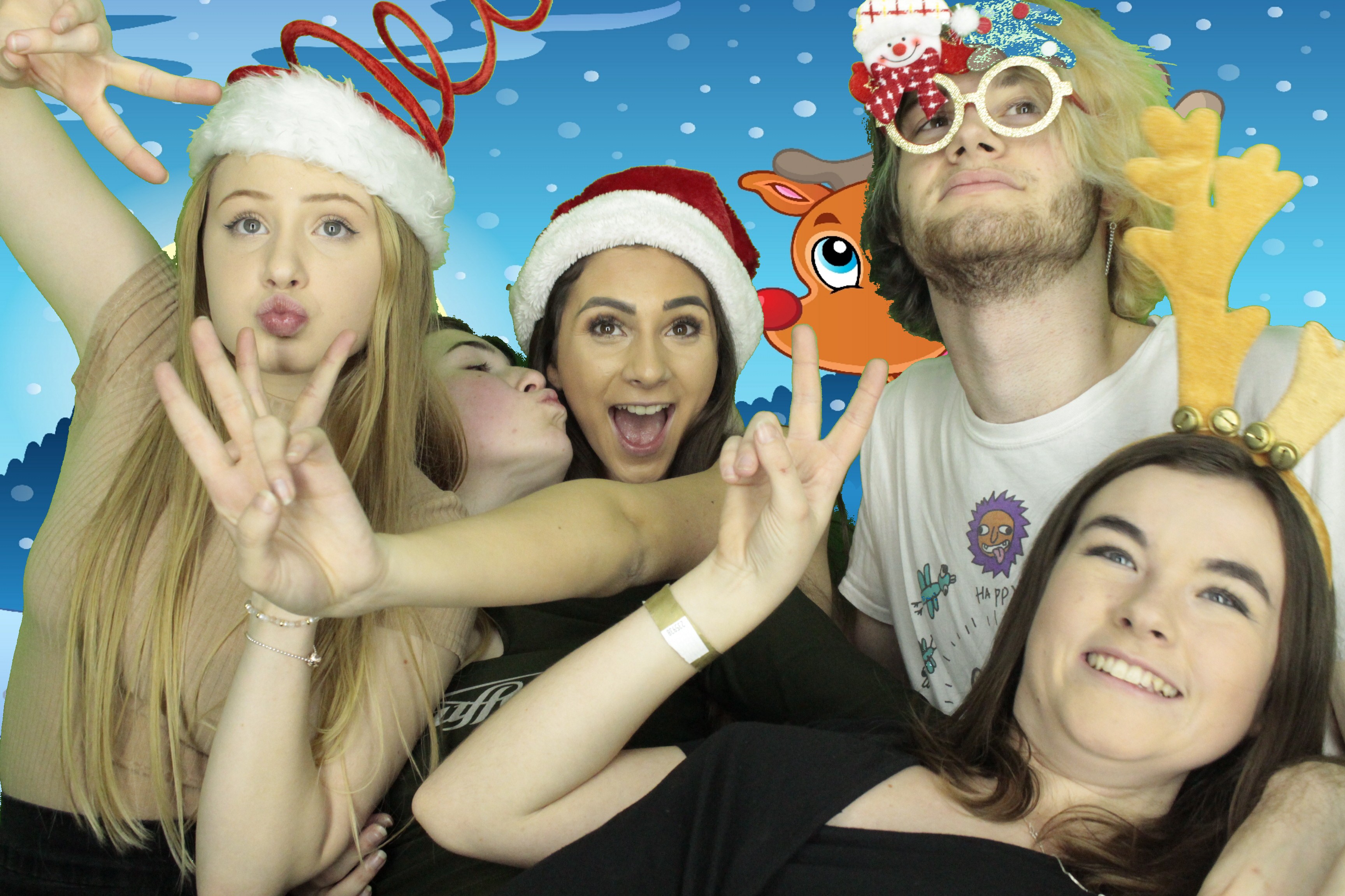 Waitrose Christmas Party 2019 | View more photos from the event at gallery.myphotoboothexperience.co.uk/u/MyPhotoBoothExperienceLtd/Waitrose-Christmas-Party-2019